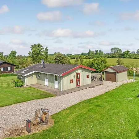 Holiday Home Paradisvejen Humble بيت للعطل *