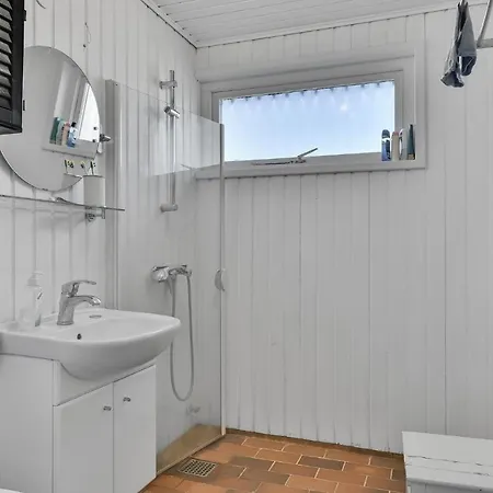 Holiday Home Paradisvejen Humble بيت للعطل