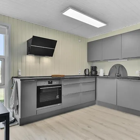 Holiday Home Paradisvejen Humble بيت للعطل